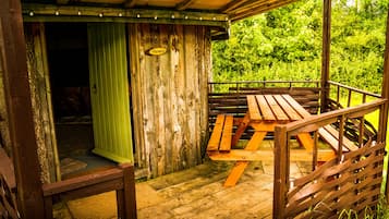 Yabin | Terrace/patio