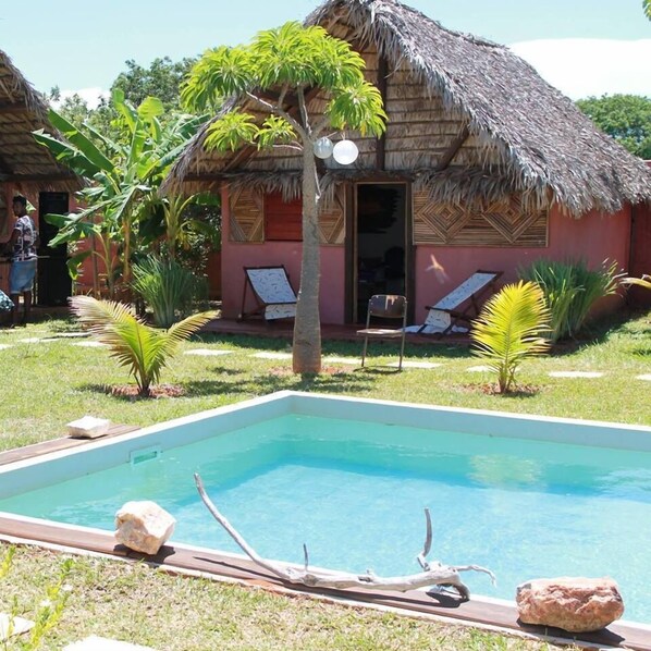 Outdoor pool, pool loungers