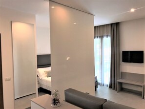 Junior Suite, Garden View | In-room safe, desk, blackout curtains, free WiFi - Hotel Paris Resort (Bellaria-Igea Marina)