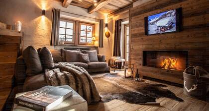 Maison Bianca is a Luxury Ski Chalet a 4 minutes drive to the lift system of Valtournenche (1km)