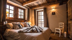5 bedrooms, WiFi, bed sheets
