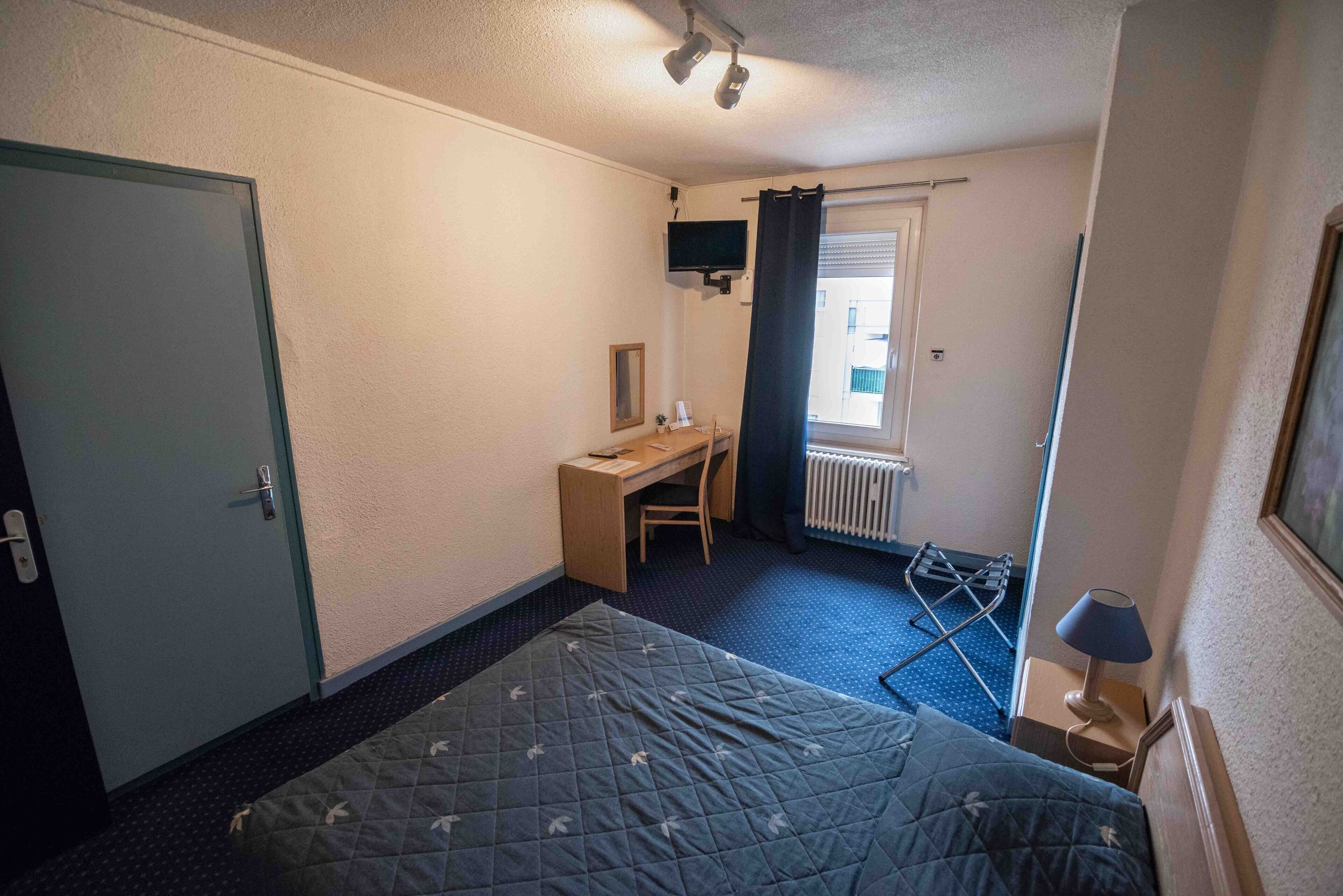 standard room, non smoking, city view | premium bedding, individually decorated, individually furnished, desk