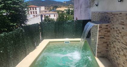 FANTASTIC HOUSE IN ARRIATE, AT 5 KM FROM RONDA AND 10 KMS FROM SETENIL DE LAS BODEGAS