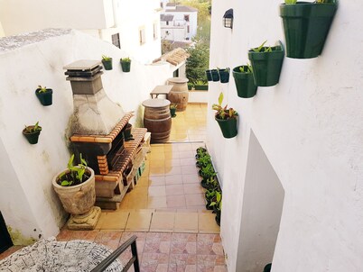 FANTASTIC HOUSE IN ARRIATE, AT 5 KM FROM RONDA AND 10 KMS FROM SETENIL DE LAS BODEGAS