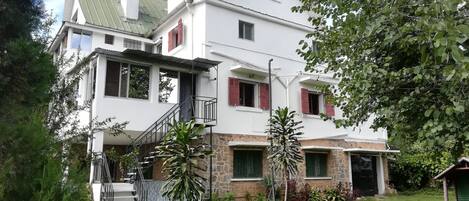 Overnatningsstedets facade