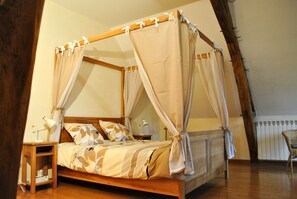 Dobbeltrom, hageutsikt (Teddy) | Blendingsgardiner, wi-fi (inkludert) og sengetøy