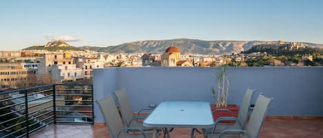 复式房, 2 间卧室 | 阳台