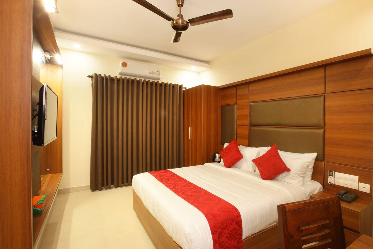 In-room safe, iron/ironing board (on request), free WiFi, bed sheets