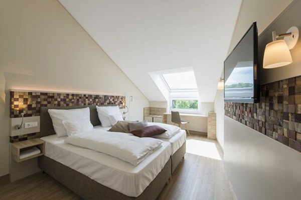 In-room safe, desk, soundproofing, iron/ironing board