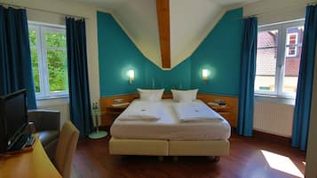 In-room safe, desk, soundproofing, iron/ironing board