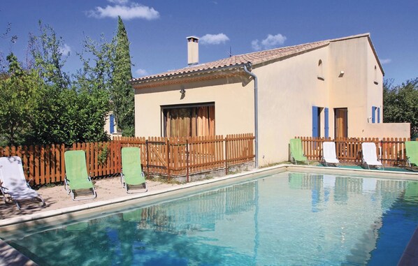 Pool - Homerez - Luxury Villa in Grillon with Private Pool (Grillon)