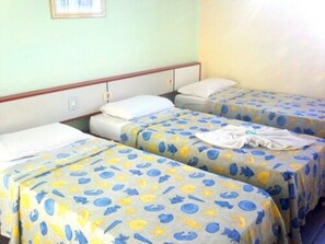 Phòng 3, 3 giường đơn | Truy cập Internet không dây miễn phí, bộ trải giường 