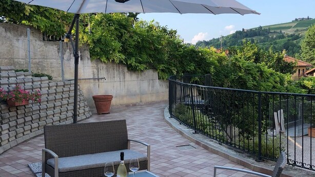 Terrace/patio - Villa Fulvia B&b (Diano d'Alba)