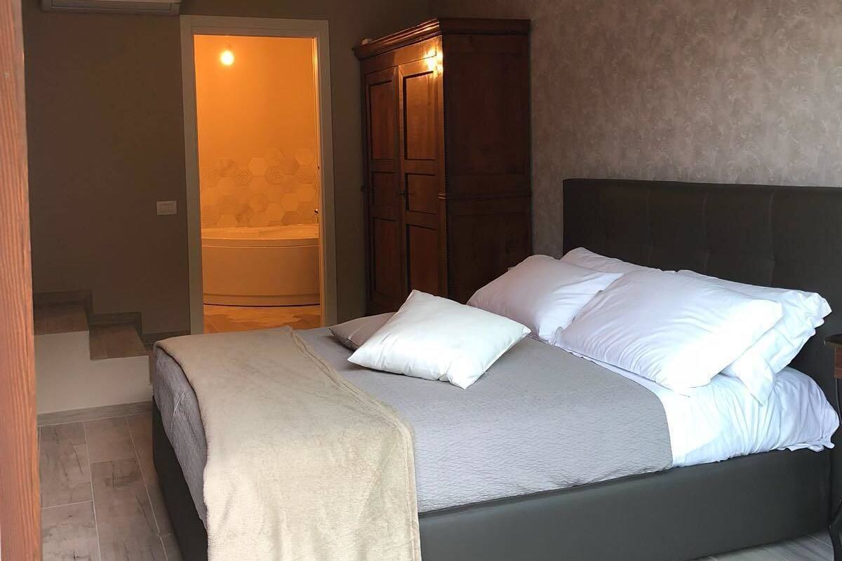 Double Room, Jetted Tub | WiFi (free)