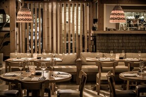 2 restaurants; breakfast, lunch, dinner, and brunch served - Enorme Maya Beach - Adults Only (Hersonissos)
