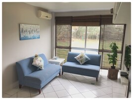 Televisión 32 pulgadas con canales de televisión vía satélite