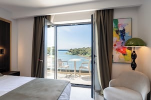 Frigobar, Wi-Fi de cortesia, roupa de cama