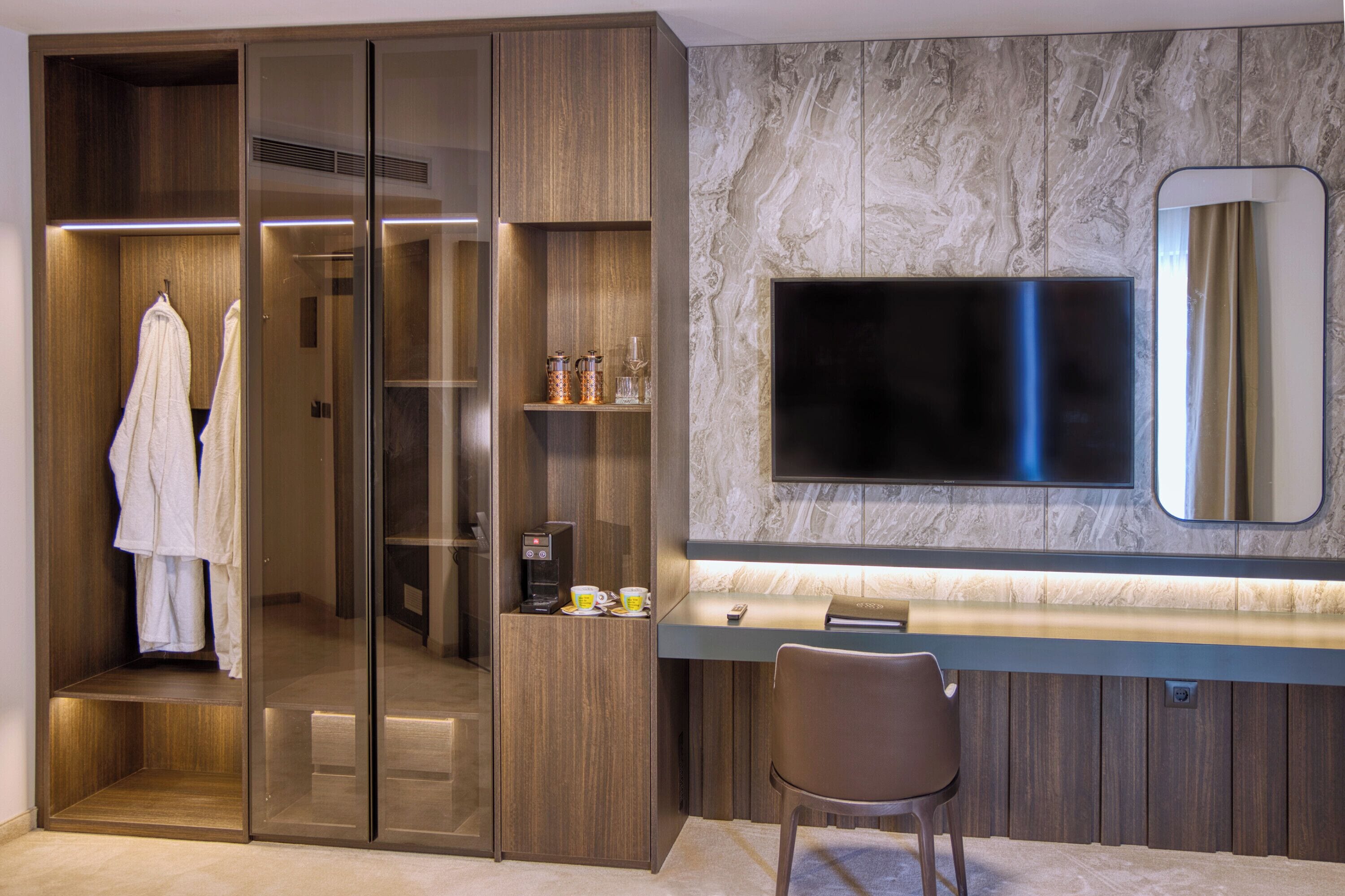 Minibar, free WiFi, bed sheets, wheelchair access