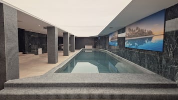 Piscine couverte