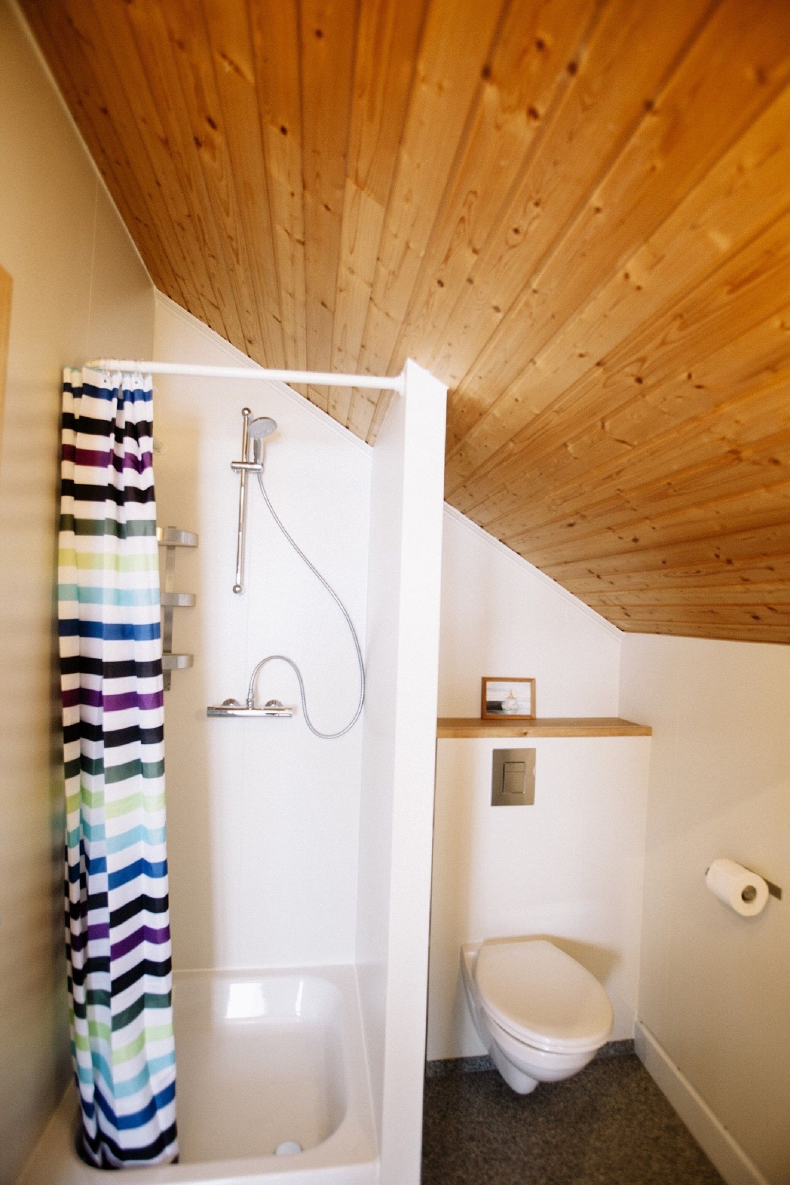 Family Room, Private Bathroom (Bunk beds) | Bathroom | Shower, hair dryer, slippers, towels