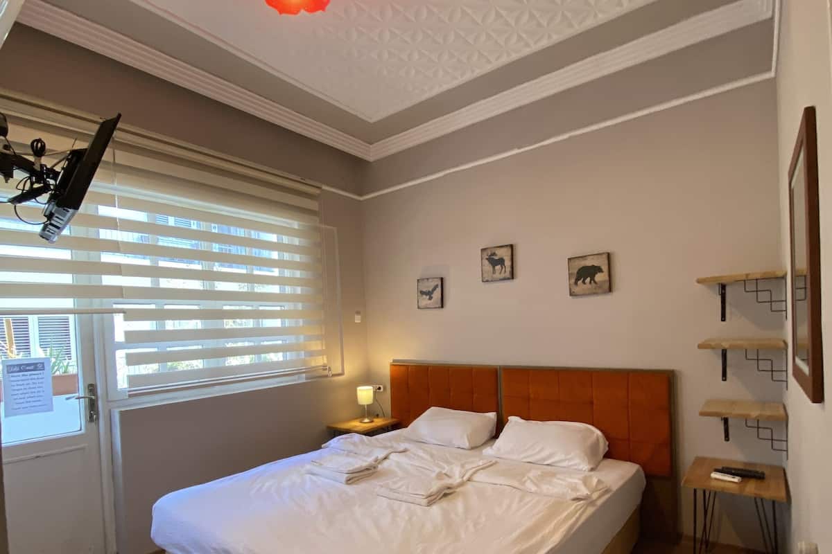 Standard Double Room, Balcony, City View | In-room safe, WiFi (free), bed sheets