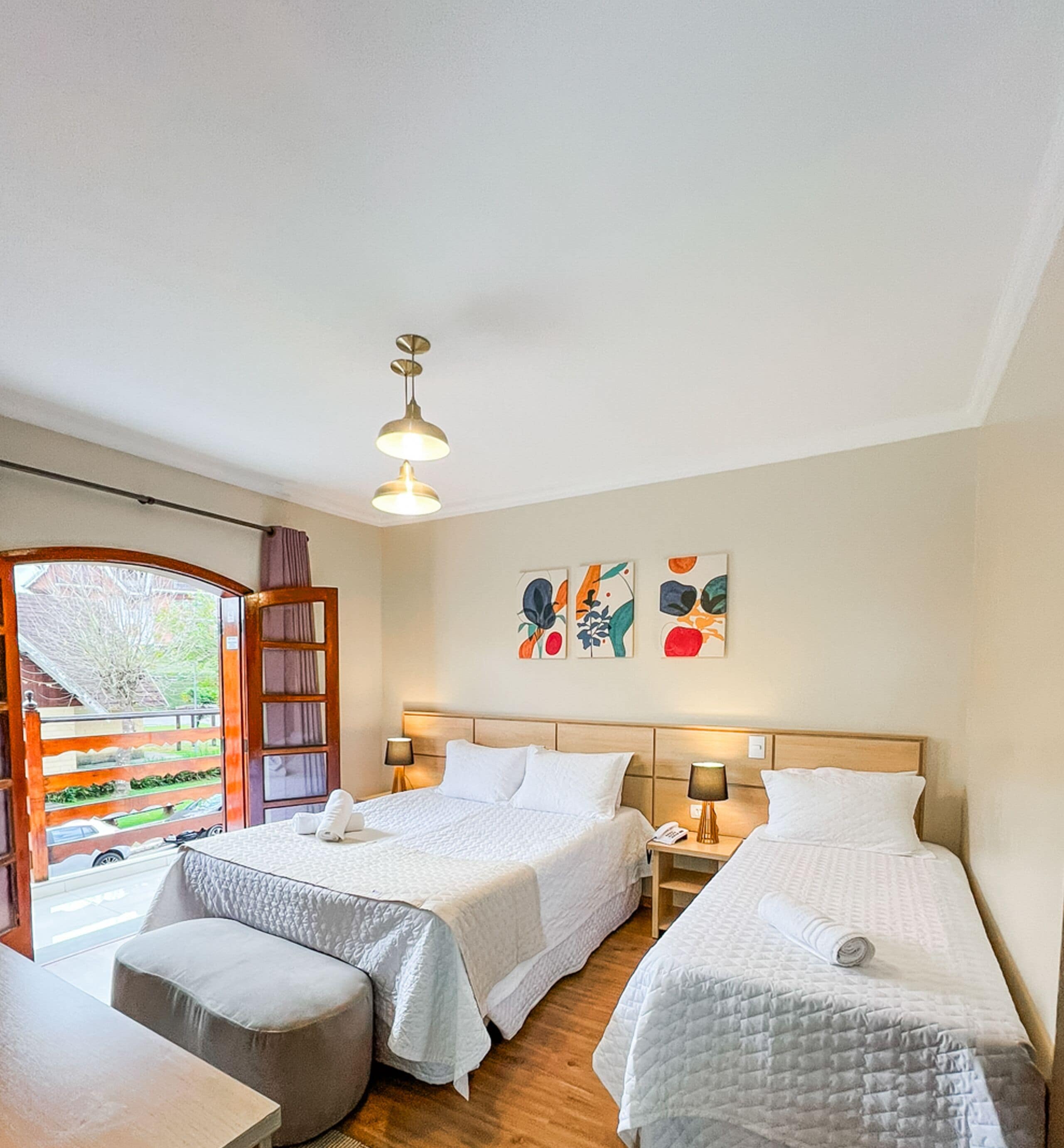 Deluxe Studio Suite, City View