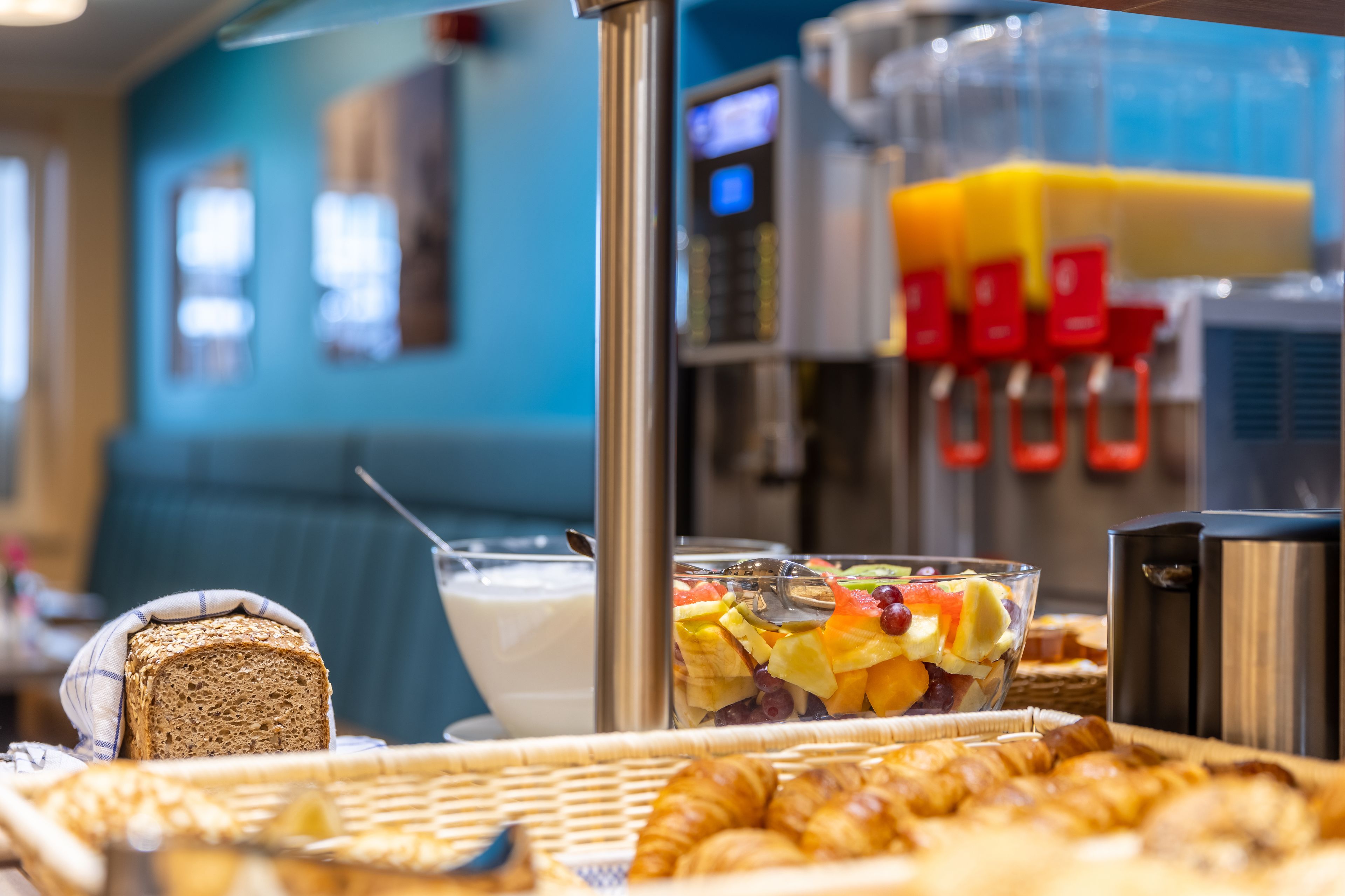 daily buffet breakfast (eur 18 per person)