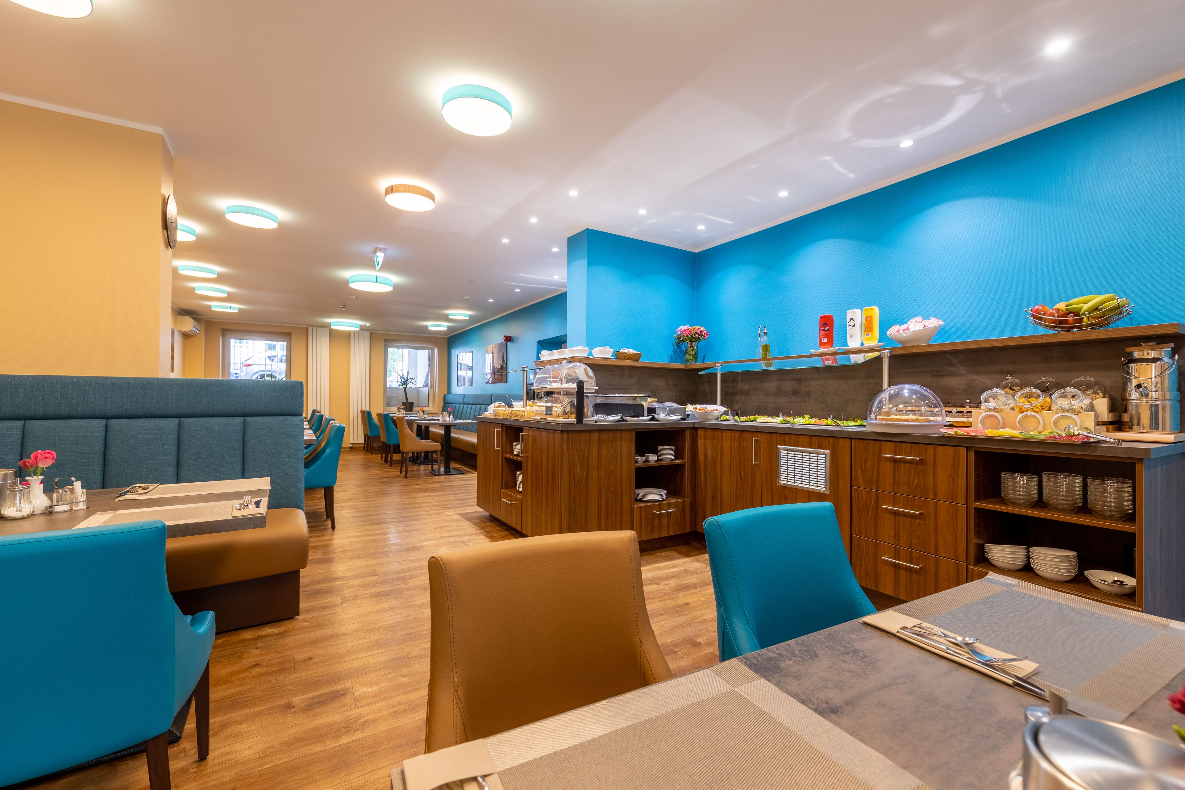 daily buffet breakfast (eur 18 per person)