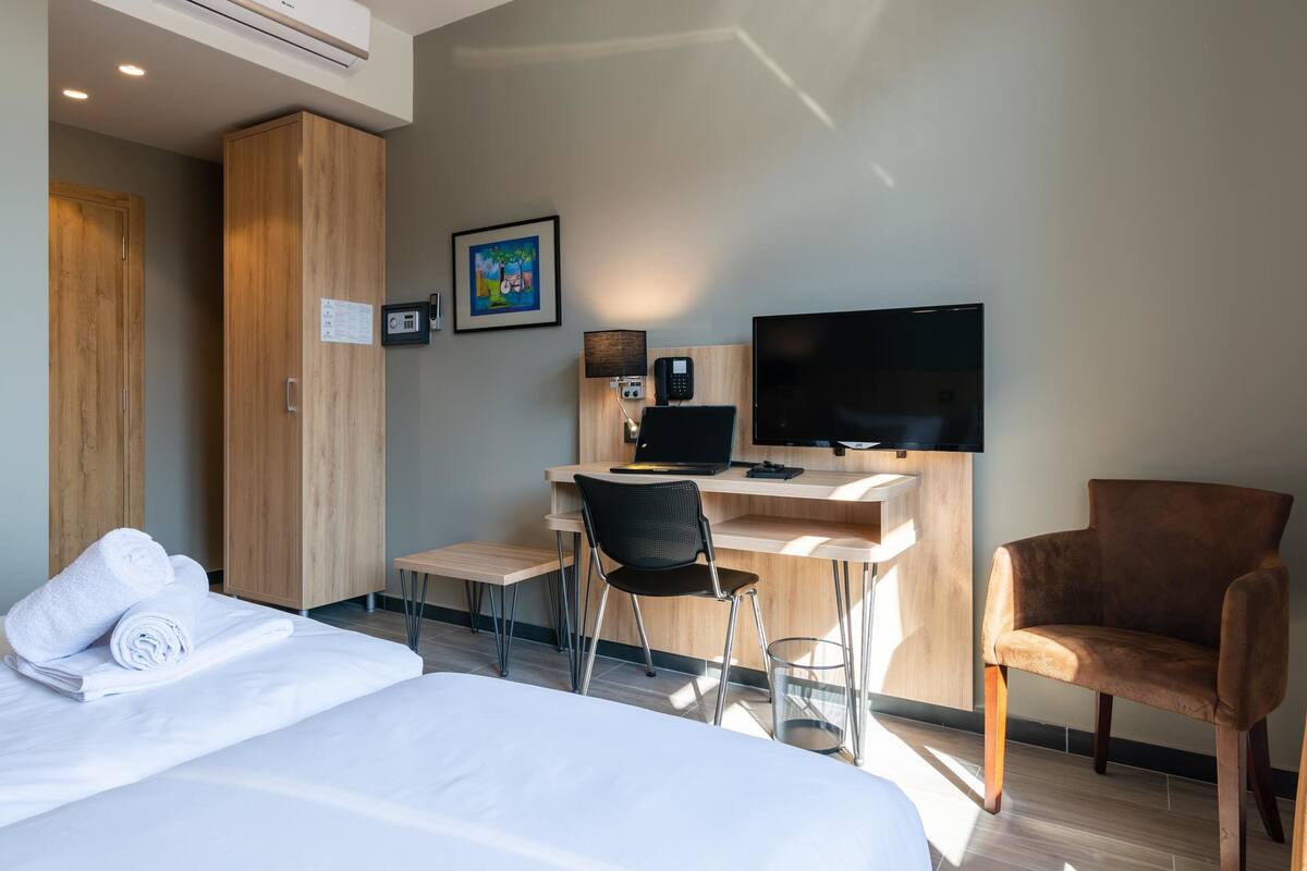 Economy Single Room, 1 Single Bed, Non Smoking, Garden View