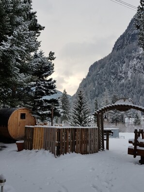 Garden - Villa Ruggero Wine Hotel (Campitello di Fassa)