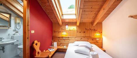 Habitación doble (Small) | Caja de seguridad en la habitación, escritorio y wifi gratis