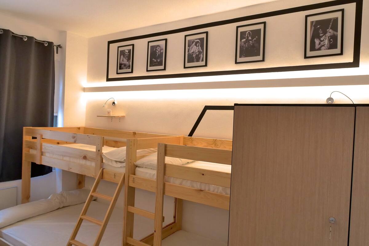 Wifi gratis y ropa de cama