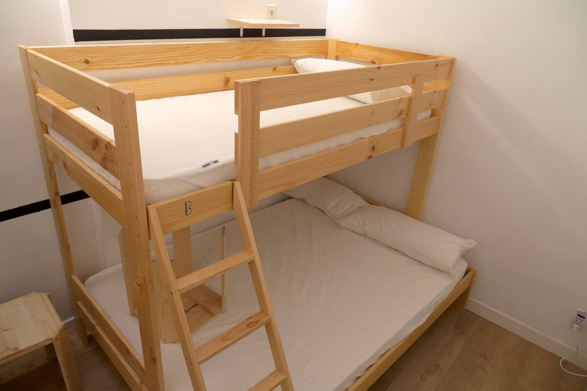 Wifi gratis y ropa de cama