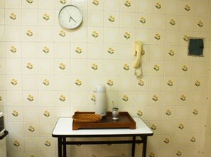 Huoneisto, 1 parisänky, tupakointi kielletty | Yksityinen keittiö | Jääkaappi, mikroaaltouuni, liesi, keittoastiat/astiat/ruokailuvälineet