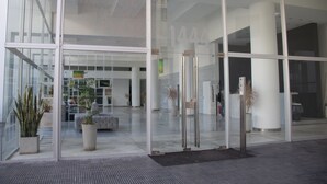 Unclassified image, 4 of 23, button - Bartolome Mitre & Parana (Buenos Aires)