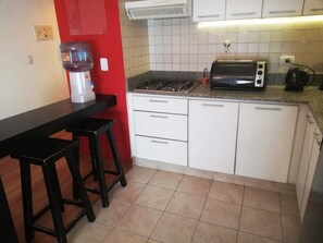 Apartment, 1 Double Bed, Non Smoking | Private kitchenette | Full-size fridge, microwave, stovetop, electric kettle - Paraguay & Medrano (Buenos Aires)