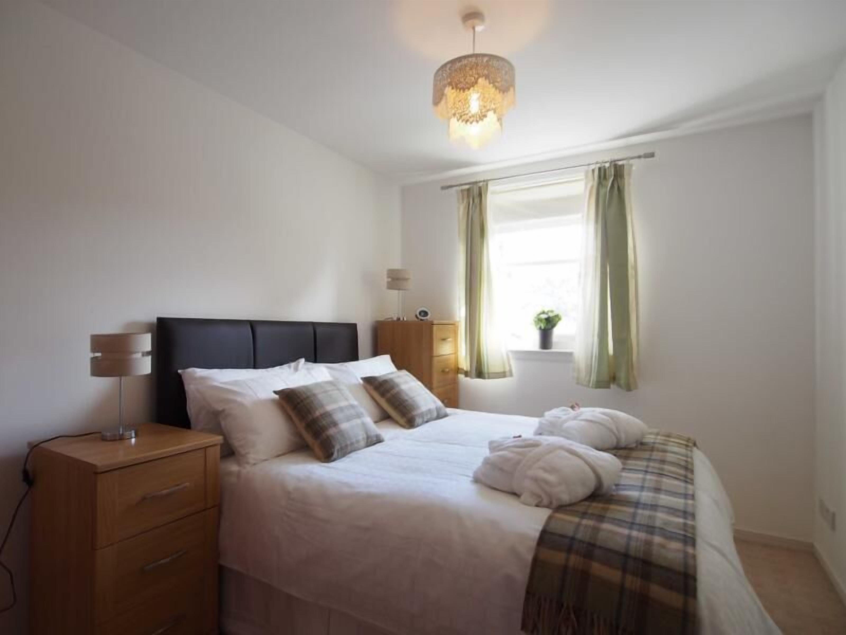 Apartment, 2 Bedrooms, Non Smoking (108F) | 2 bedrooms, in-room safe, iron/ironing board, free cribs/infant beds