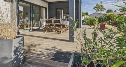 Chalet for 6, estate with swimming pool