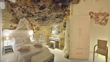 1 bedroom, soundproofing, iron/ironing board, free cots/infant beds