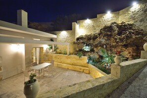 Front of property – evening/night - Koukis House With Sea View (Kissamos)