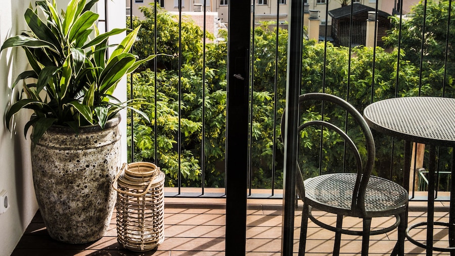 Terreno Suites