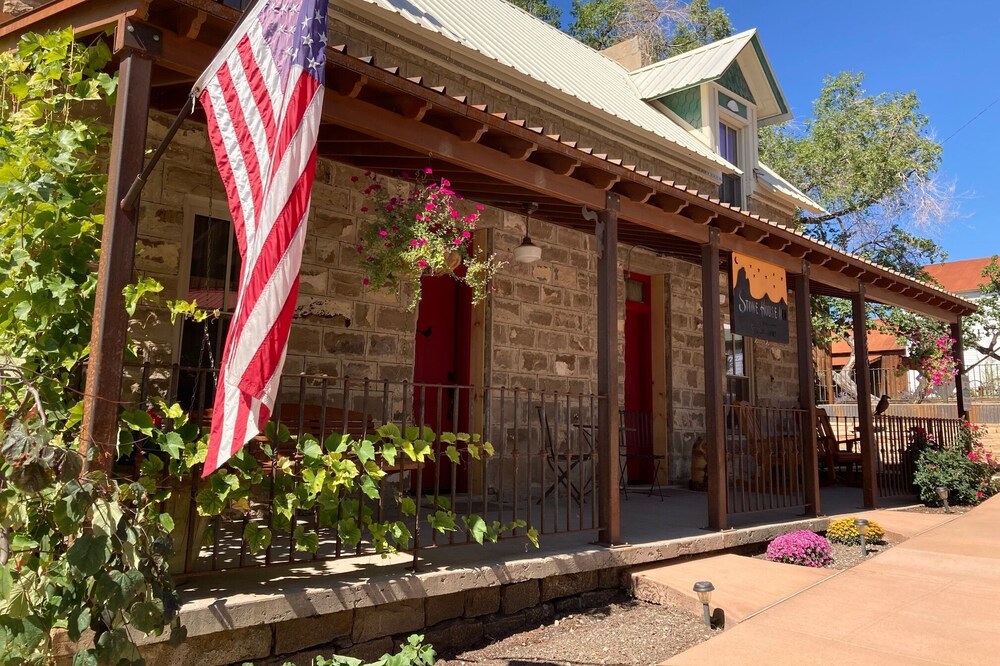 The Stone House Inn