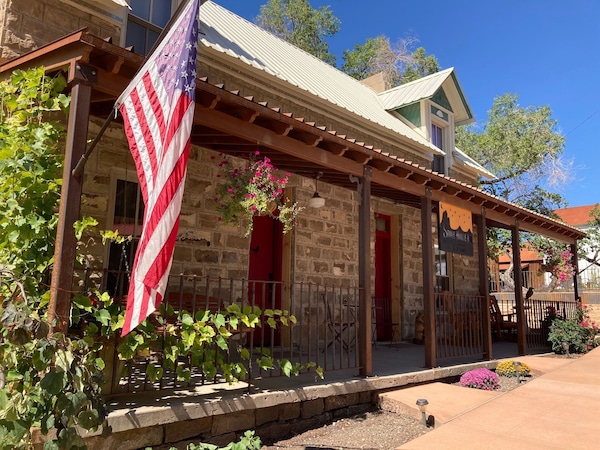 The Stone House Inn - Paonia, CO