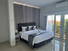 Caja de seguridad en la habitaciĂłn y decoraciĂłn personalizada