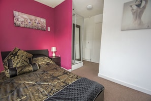 Cottage | 4 bedrooms, bed sheets - Brighton Townhouse Central by Brighton Holiday Lets (Brighton)
