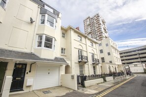 Exterior - Brighton Townhouse Central by Brighton Holiday Lets (Brighton)