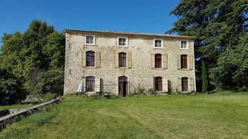 Façade de lâhĂ©bergement