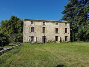 Front of property - Bastide de l'Adrech (Manosque)