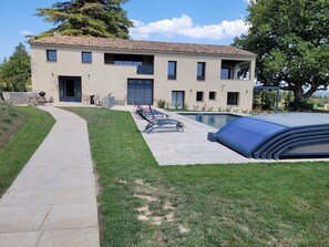 Front of property - Bastide de l'Adrech (Manosque)
