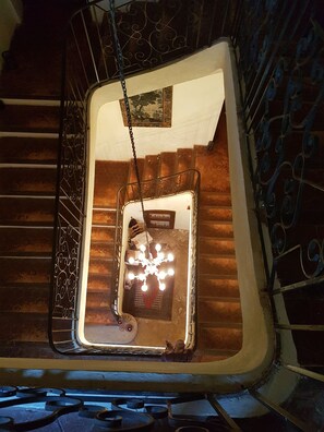 Staircase - Bastide de l'Adrech (Manosque)